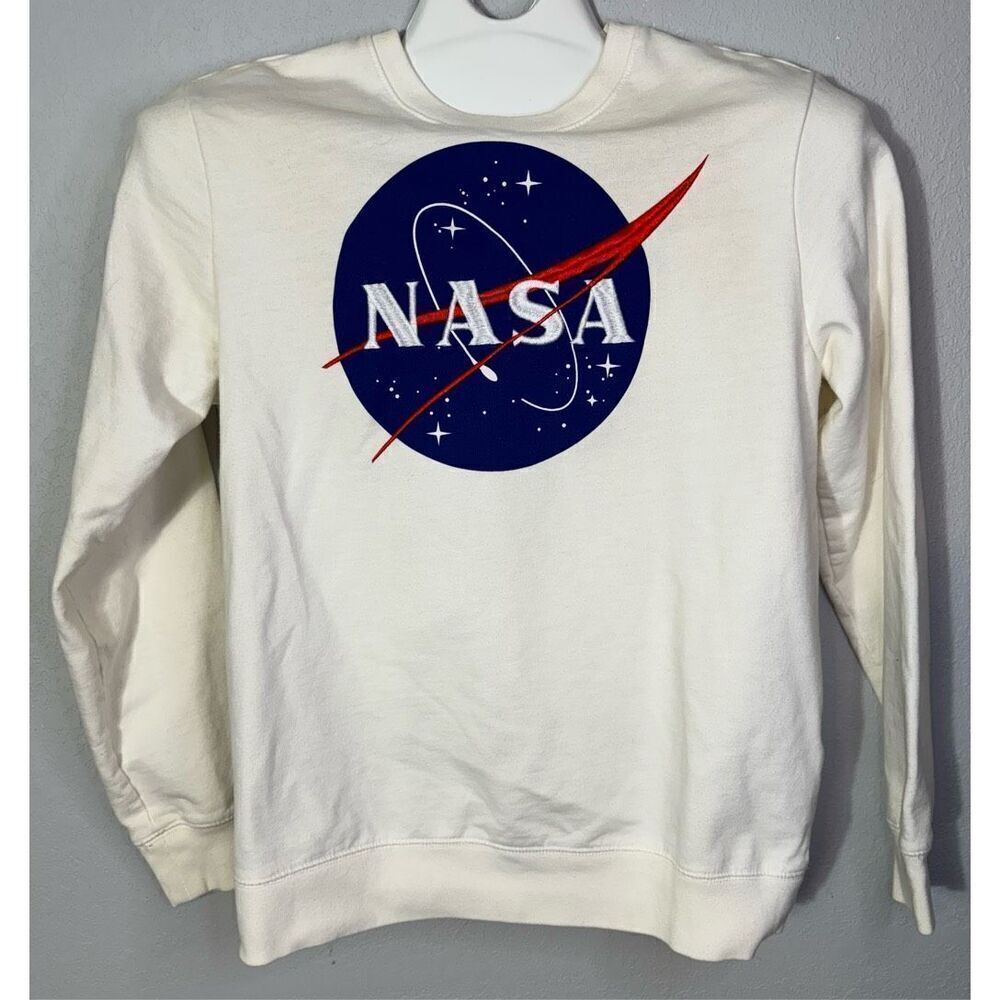 Nasa Sweatshirt Mens Medium White Pullover Long Sleeve Crew Neck Graphic Logo